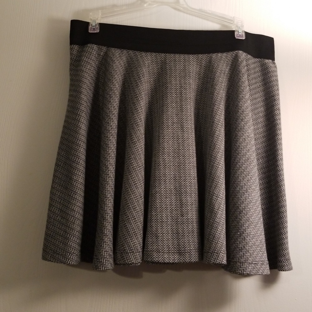 Chevron print mini skirt